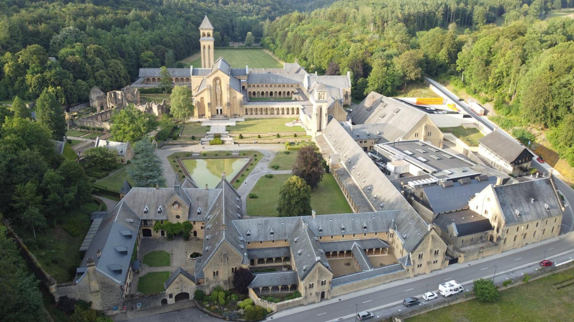 Orval16 Abbaye d'Orval Exterior foto